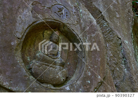 小路磨崖仏（薩摩川内市指定文化財） 90390327