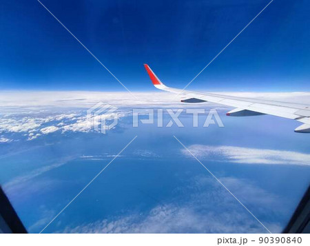 飛行機 飛行機 90390840