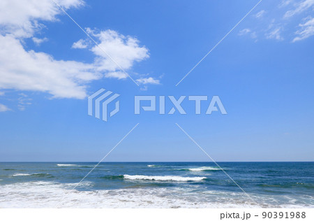 初夏の海　茨城県日立市 90391988