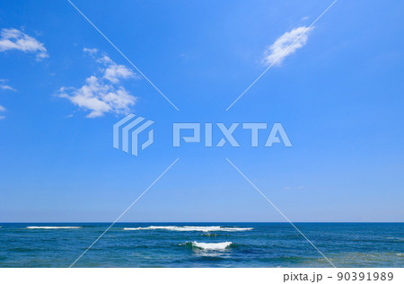 初夏の海　茨城県日立市 90391989