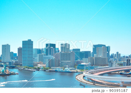東京湾沿岸の街並み 東京湾沿岸の街並み 90395187