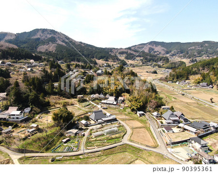 くりの郷能勢の田園風景の空撮 90395361