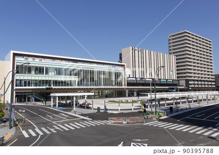 新しくなったJR諫早駅 90395788