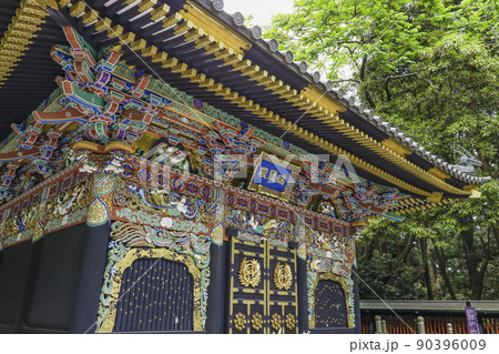 新緑の瑞鳳殿 90396009