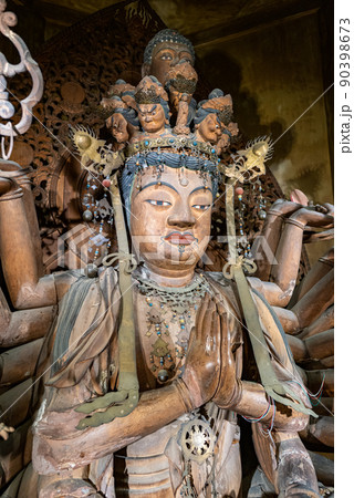 壷阪寺　十一面千手観世音菩薩 90398673