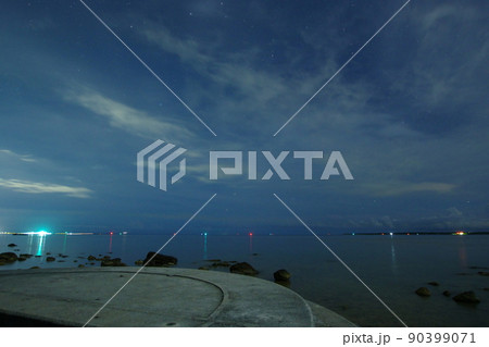 沖縄・石垣島　観音崎から見る南十字 90399071