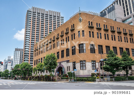 登録有形文化財の学士会館 90399681