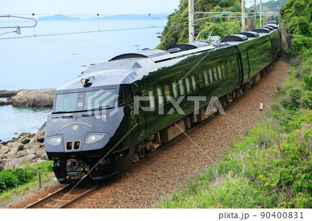 肥薩おれんじ鉄道を走る観光列車「36ぷらす3」 90400831