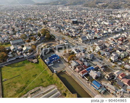 赤穂城跡公園の上空から空撮 90404965