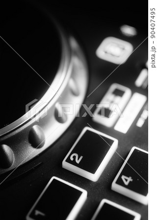 Deejay mixing desk 90407495