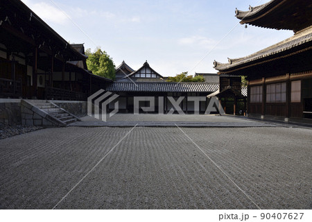大雄寶殿と法堂　萬福寺 90407627