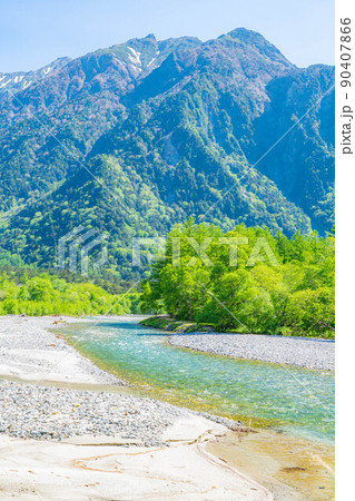 【絶景】初夏の上高地【長野県】 【絶景】初夏の上高地【長野県】 90407866