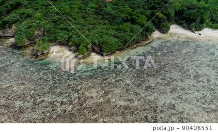 【空撮】石垣島 米原ビーチ 90408551