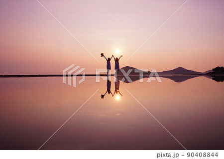 父母ヶ浜の夕景 香川県 90408844