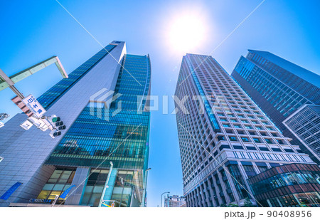 日本の東京都市景観　日本橋の交差点から街並みなどを望む＝5月29日 90408956