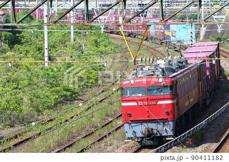 国鉄型電気機関車・ED76形の貨物列車1 90411182