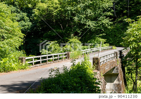 【国道157号】谷を渡る橋 【国道157号】谷を渡る橋 90411230