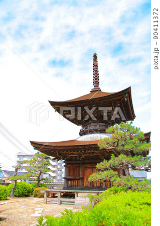 岡崎市、大樹寺多宝塔の風景 90411372