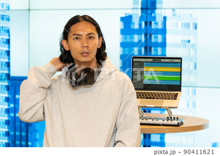 音楽クリエイター 90411621