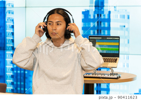 音楽クリエイター 90411623