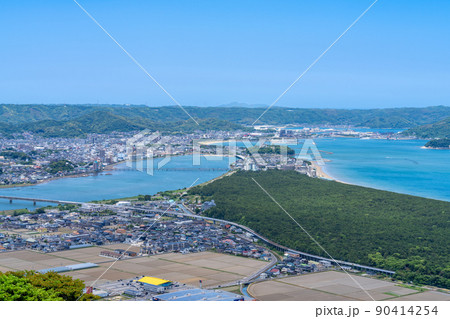 《佐賀県》晴天の鏡山・鏡山展望台より撮影 90414254