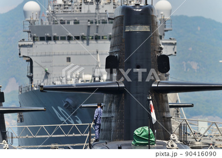 広島県呉市 アレイからすこじま 停泊する護衛艦・潜水艦 広島県呉市 アレイからすこじま 停泊する護衛艦・潜水艦 90416090