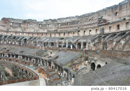 イタリア ローマ 世界遺産 円形競技場・コロッセオ イタリア ローマ 世界遺産 円形競技場・コロッセオ 90417016