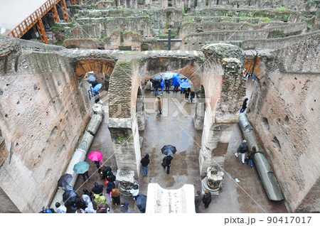 イタリア ローマ 世界遺産 円形競技場・コロッセオ イタリア ローマ 世界遺産 円形競技場・コロッセオ 90417017