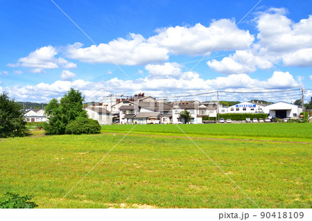 2021年。児島駅から岡山駅までの瀬戸大橋線の風景 2021年。児島駅から岡山駅までの瀬戸大橋線の風景 90418109