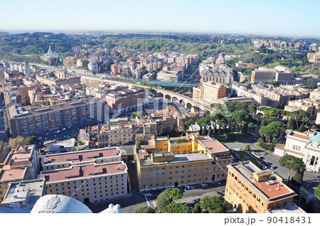 イタリア ローマ 世界遺産 ヴァチカン市国 サン・ピエトロ大聖堂 クーポラ・テラスからヴァチカン庭園 イタリア ローマ 世界遺産 ヴァチカン市国 サン・ピエトロ大聖堂 クーポラ・テラスからヴァチカン庭園 90418431