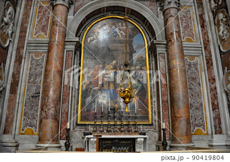 イタリア ローマ 世界遺産 ヴァチカン市国 サン・ピエトロ大聖堂 内陣 祭壇画 イタリア ローマ 世界遺産 ヴァチカン市国 サン・ピエトロ大聖堂 内陣 祭壇画 90419804