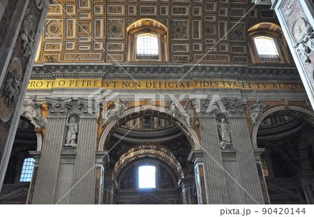 イタリア ローマ 世界遺産 ヴァチカン市国 サン・ピエトロ大聖堂 内陣 聖歌隊の礼拝堂 無原罪の聖母 イタリア ローマ 世界遺産 ヴァチカン市国 サン・ピエトロ大聖堂 内陣 聖歌隊の礼拝堂 無原罪の聖母 90420144