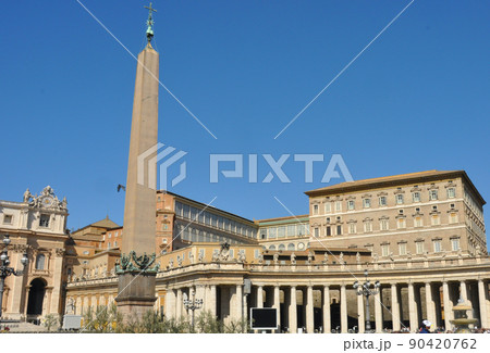 イタリア ローマ 世界遺産 ヴァチカン市国 サン・ピエトロ広場 オベリスク 柱廊 イタリア ローマ 世界遺産 ヴァチカン市国 サン・ピエトロ広場 オベリスク 柱廊 90420762