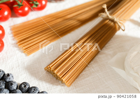 全粒粉パスタ 90421058