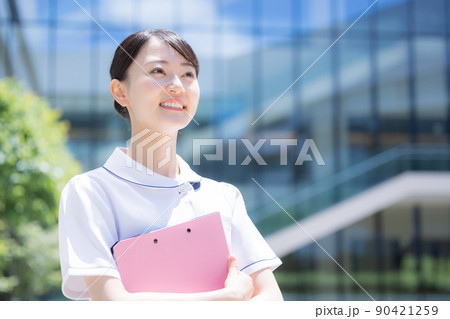 医療 女性看護師のポートレート 撮影協力「LINK FOREST」 医療 女性看護師のポートレート 撮影協力「LINK FOREST」 90421259