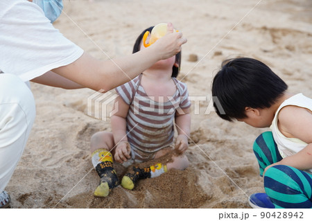 子供 子 年下 90428942