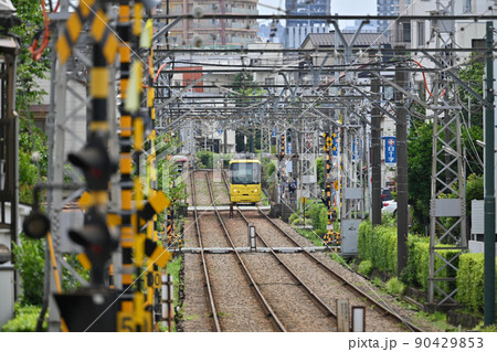 ＜東京都＞東京さくらトラム（都電荒川線）　学習院下 90429853