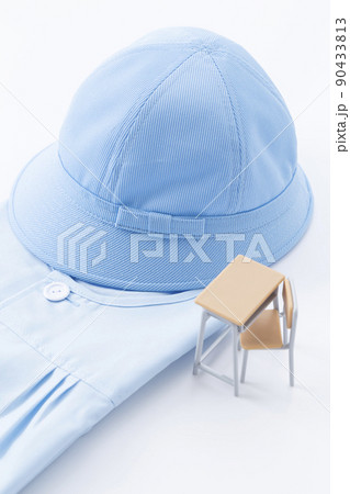 幼児教育イメージ　物撮り 90433813