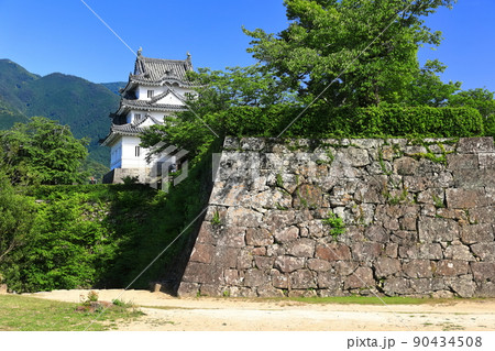 【愛媛県】晴天の宇和島城天守閣 【愛媛県】晴天の宇和島城天守閣 90434508