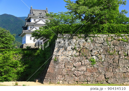 【愛媛県】晴天の宇和島城天守閣 【愛媛県】晴天の宇和島城天守閣 90434510