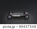 黒バックに2モータの4輪駆動電気自動車用のプラットフォーム構造のカットイメージ 90437348