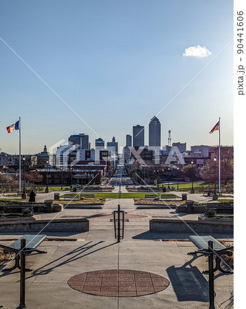 scenic views around des moines iowa city downtown 90441606