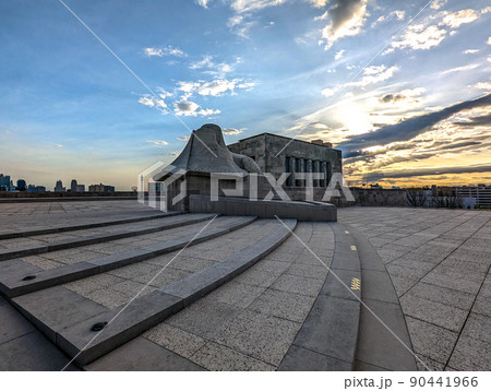 kansas city wwI memorial during day time 90441966