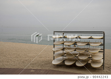 海 空 砂浜 90442243