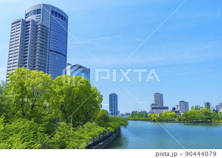 OAP　大川　毛馬桜ノ宮公園　新緑の季節 90444079