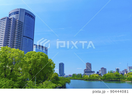 OAP　大川　毛馬桜ノ宮公園　新緑の季節 90444081