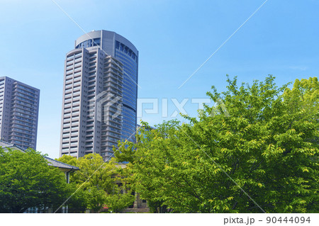 OAP　大阪アメニティパーク　新緑の季節 90444094