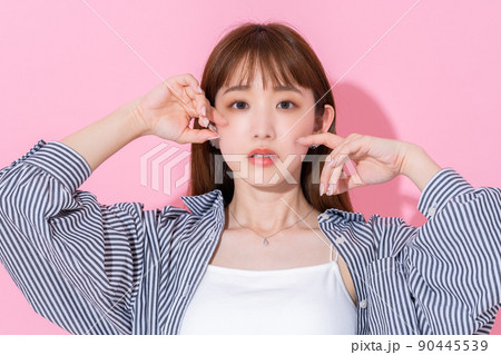 若い女性のビューティー 若い女性のビューティー 90445539