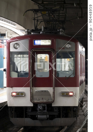 近鉄の普通列車(大阪難波) 近鉄の普通列車(大阪難波) 90448959