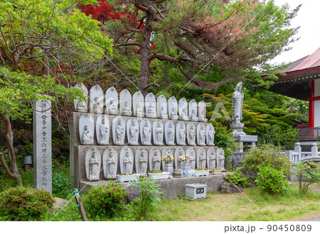 観世音戸倉上山田三十三番札所の石仏 90450809